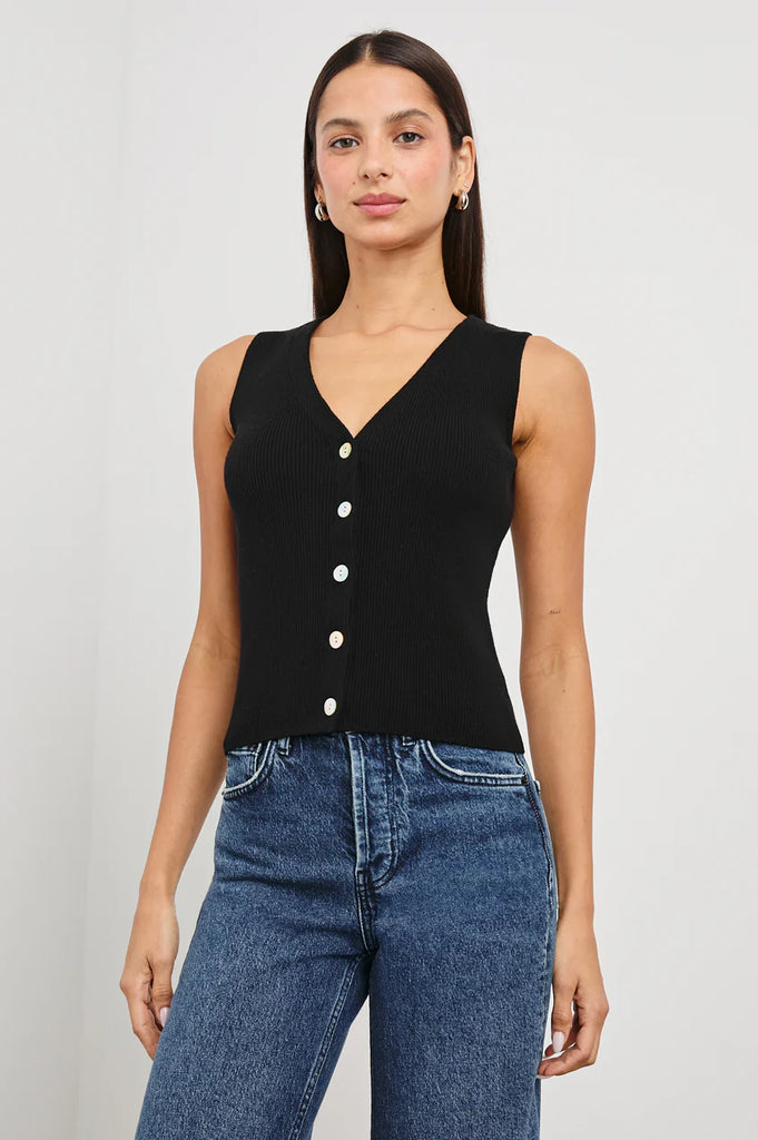Rosa Vest Black