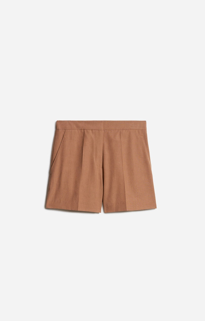 Ernest Short Camel
