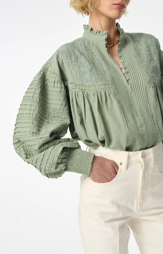 Dahlia Blouse Almond