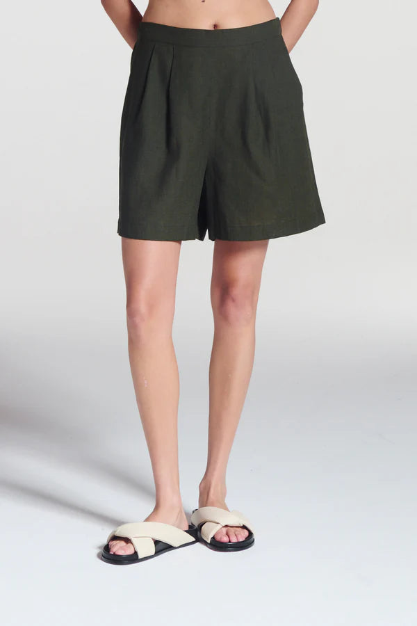 Dallas Short Sea Moss Green