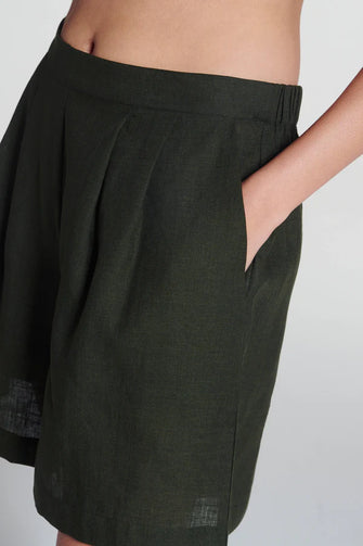 Dallas Short Sea Moss Green