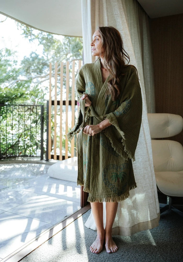 Midi Robe Kiwi Palm Crab