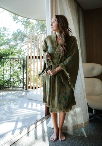 Midi Robe Kiwi Palm Crab