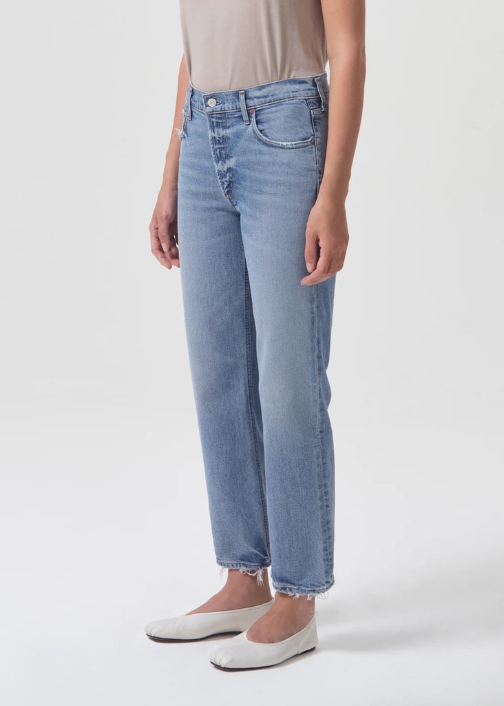 Kye Mid Rise Straight in Foreseen