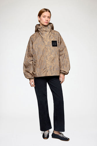 Flyweight Jacket in Printed Nylon Burro