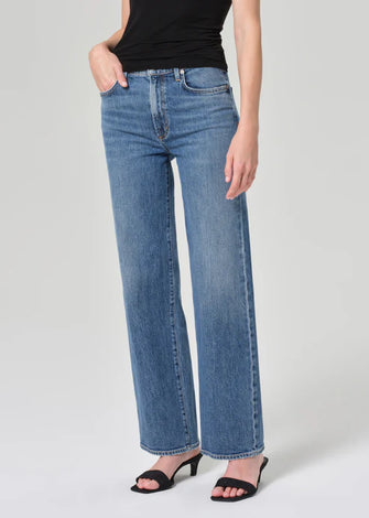 Harper Straight Jean in Fix