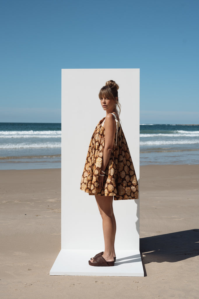 Seashell Asymmetric Smock Mocha