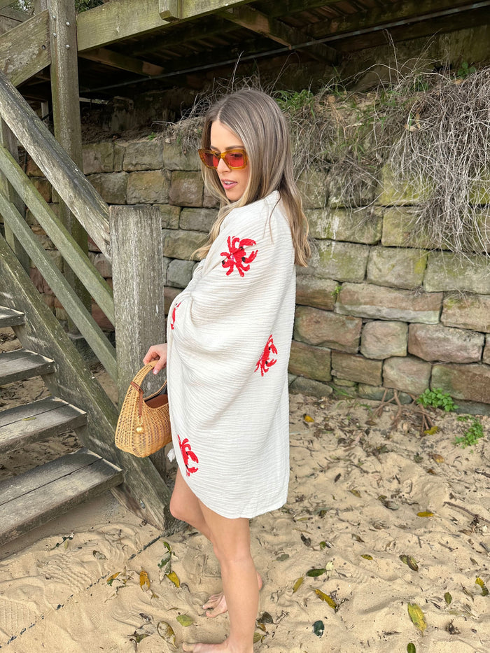 Beach Throw Natural Crab