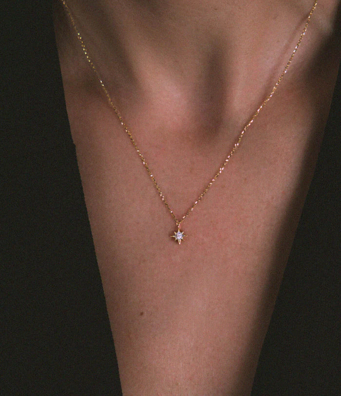 18ct Single Star Diamond Necklace Yellow Gold
