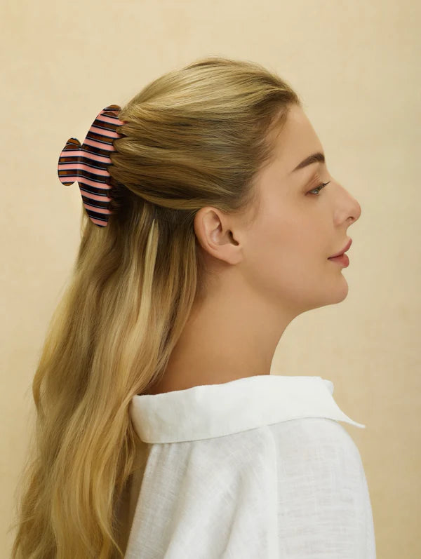 Grande Claw Clip Nolita