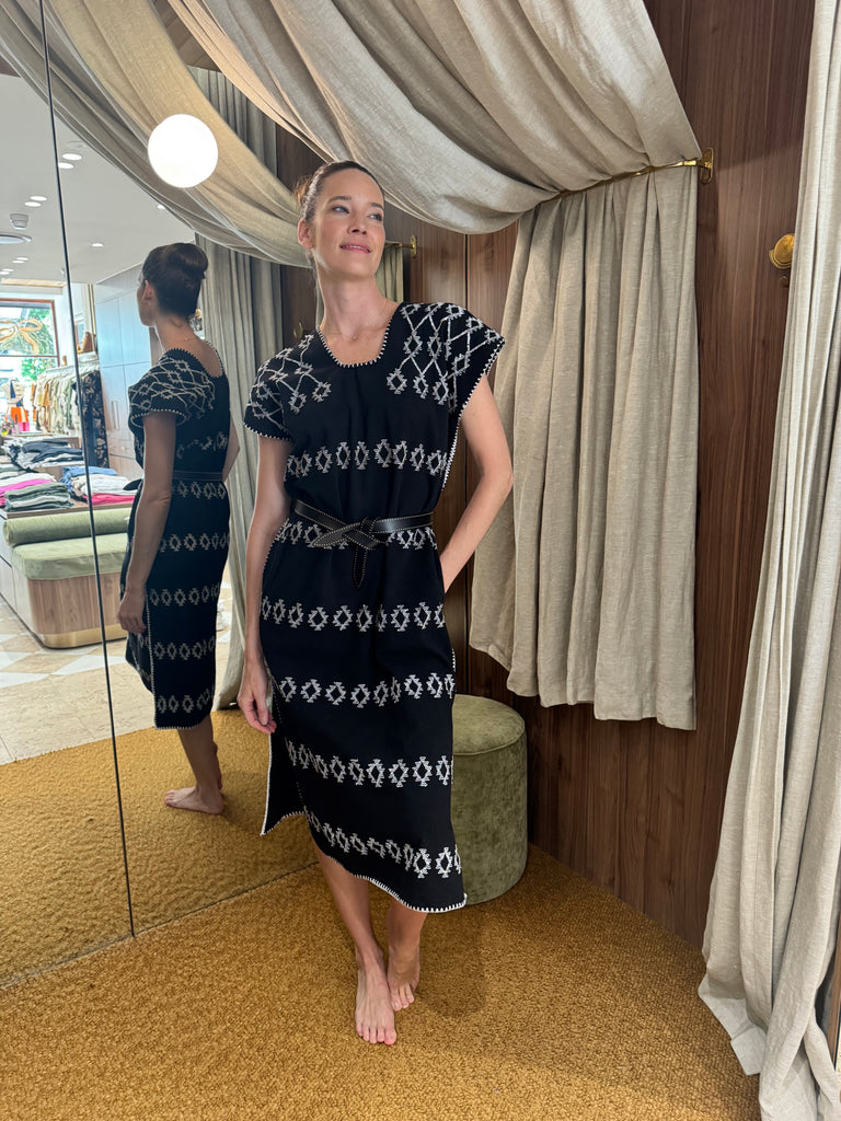 Single Panel Midi Kaftan in Black and White