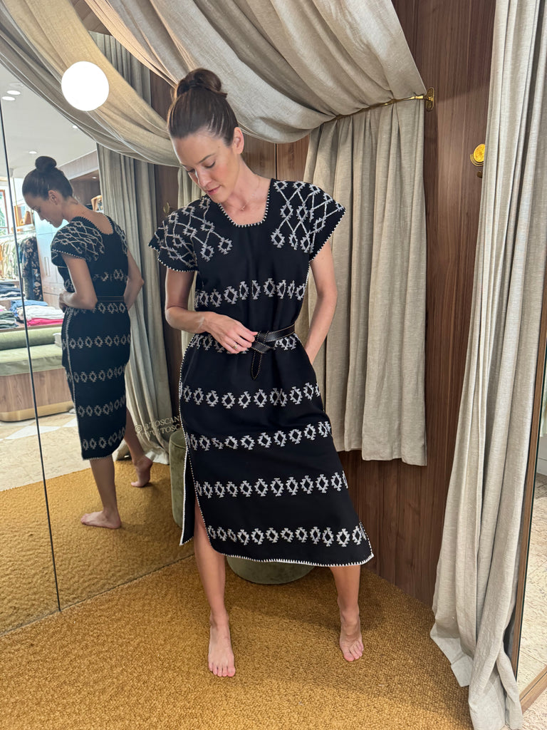 Single Panel Midi Kaftan in Black and White