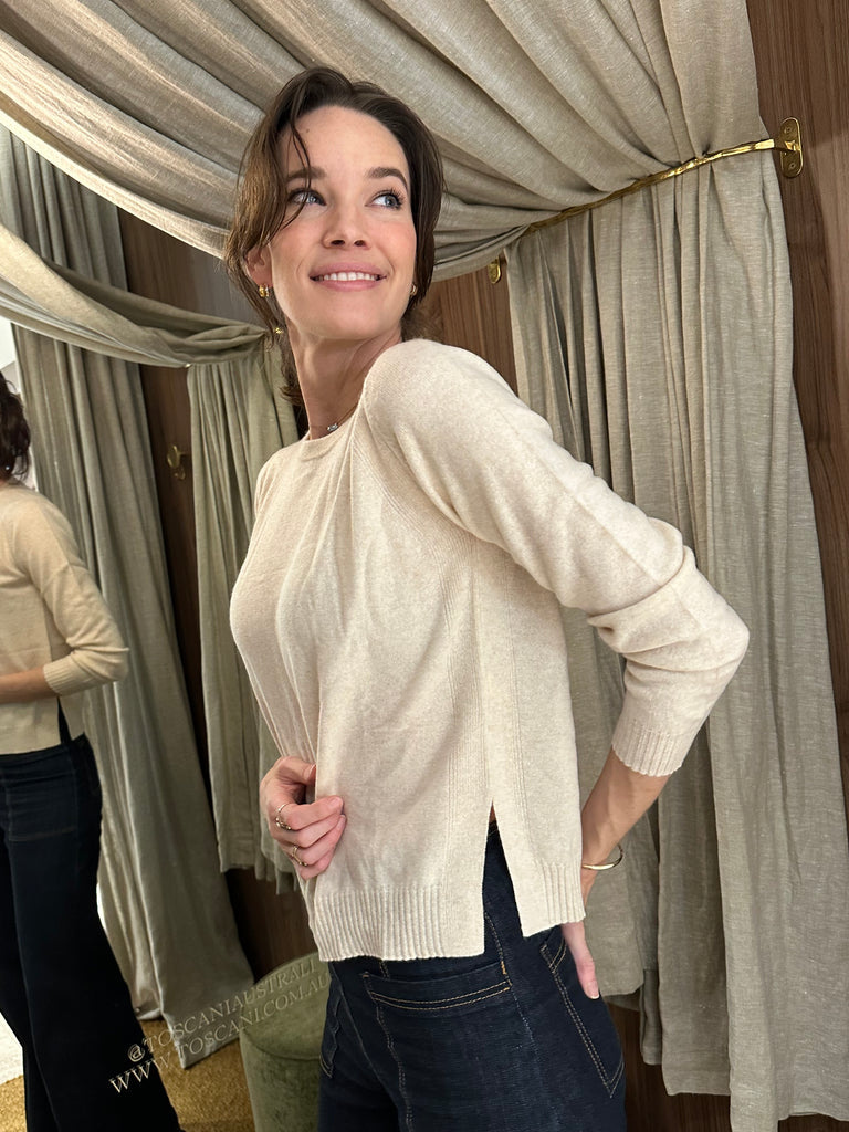 Split Hem Crew Sweater Oatmeal