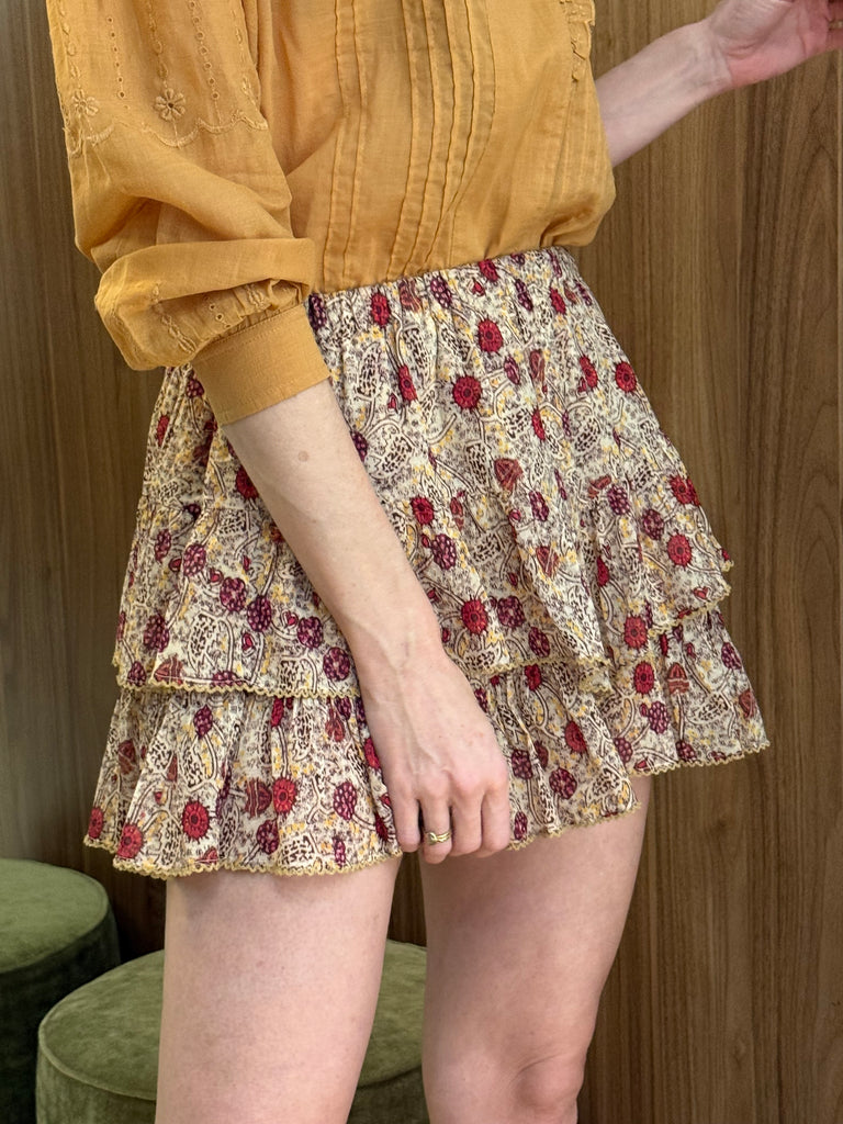 Jocadia Shorts Ecru Raspberry