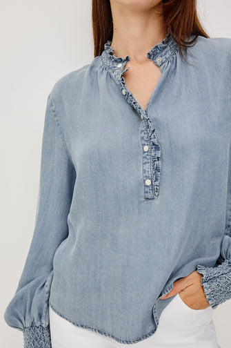 Kimmy Top Washed Blue