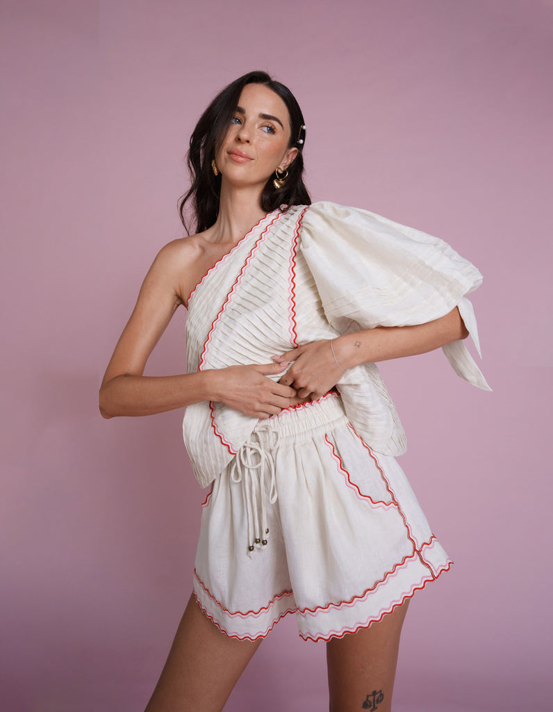 Cherie Scallop Short