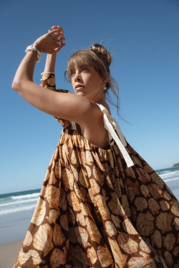 Seashell Asymmetric Smock Mocha