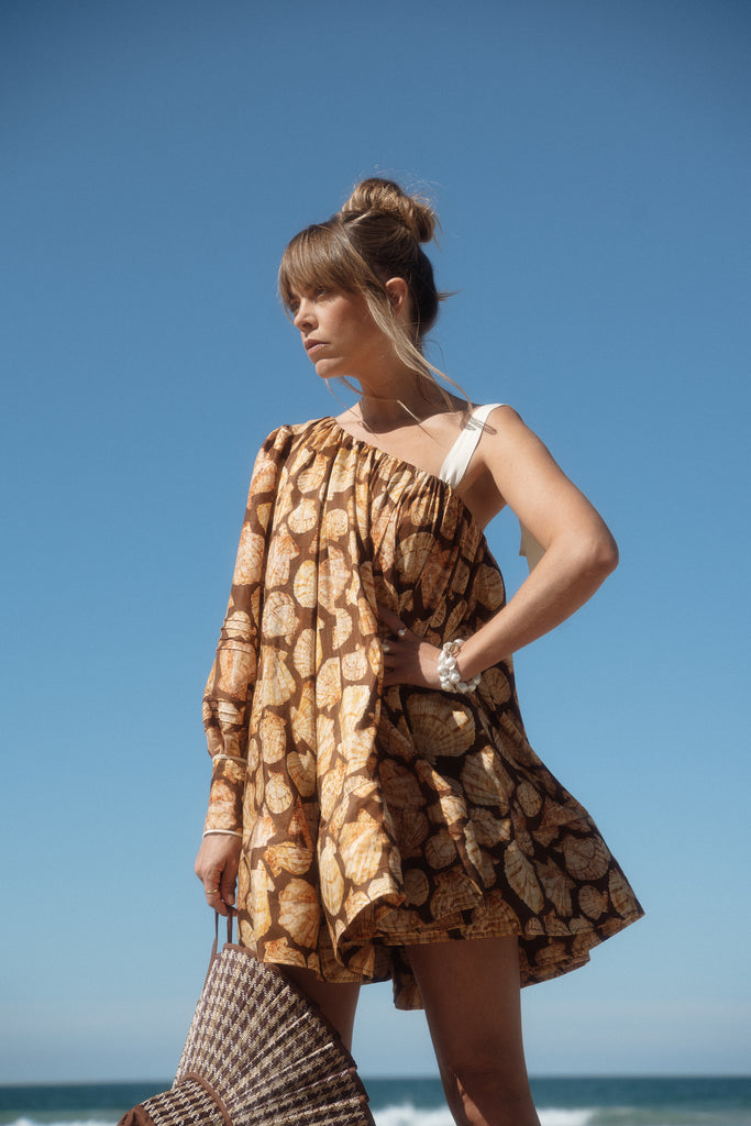 Seashell Asymmetric Smock Mocha