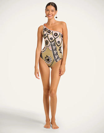 Goddess Swimsuit Plume Placée