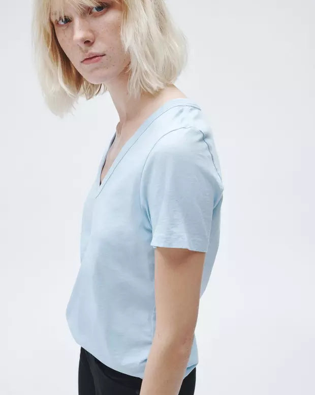 The Vee Tee Raindrop