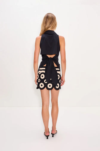 Loch Sleeveless Poplin Button Up Black