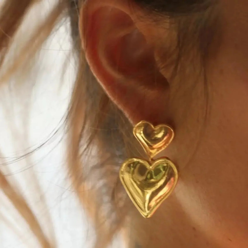 Amore Earrings Gold