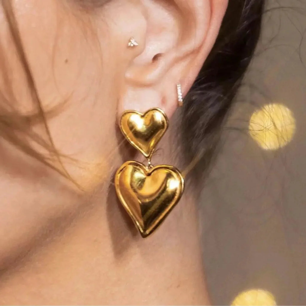 Amore Earrings Gold