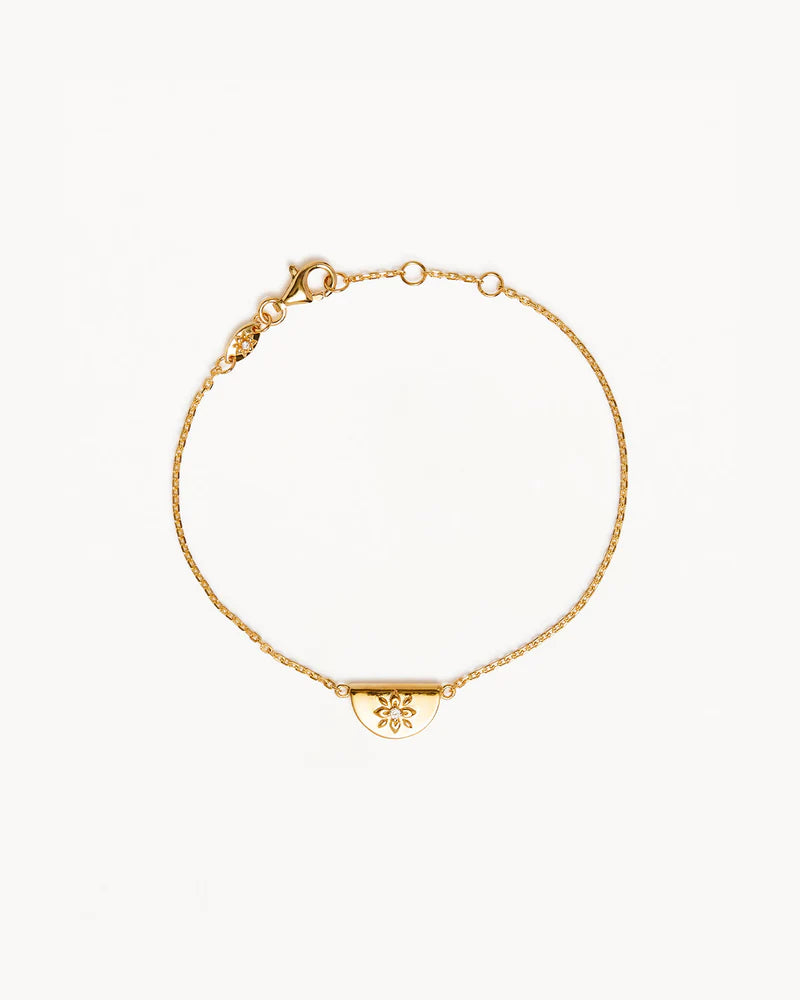 Lotus Bracelet Gold