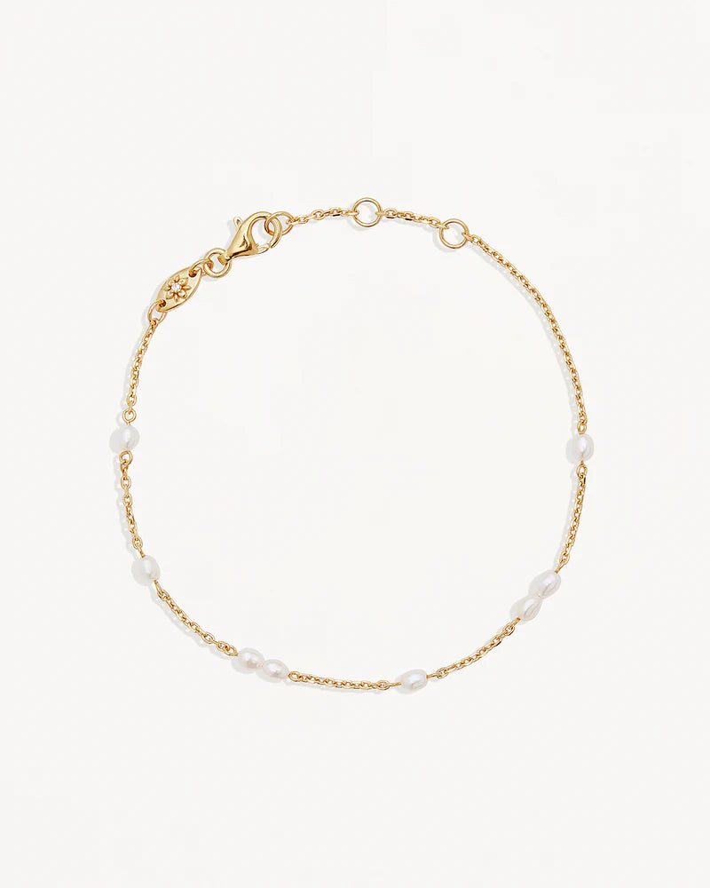 Gold Serene Dreams Pearl Bracelet
