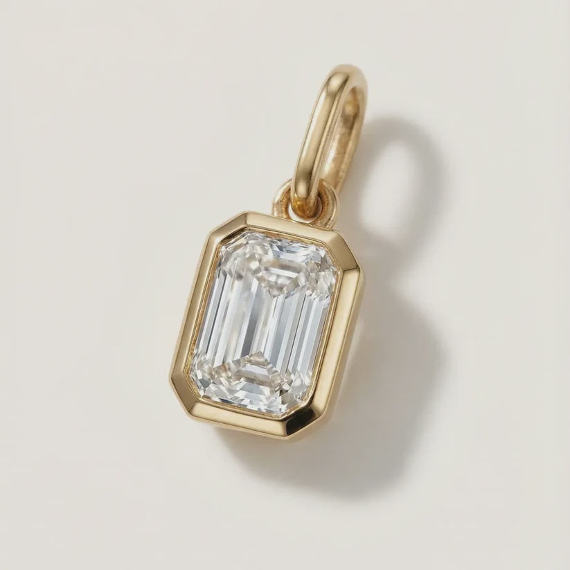 Radiant-cut Diamond Pendant