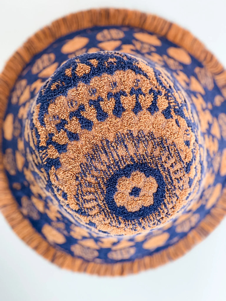 Freya Crop #69 Medium