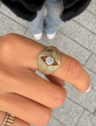 Yasmine Fluted Diamond Ring 10K Solid Yellow Gold size 4