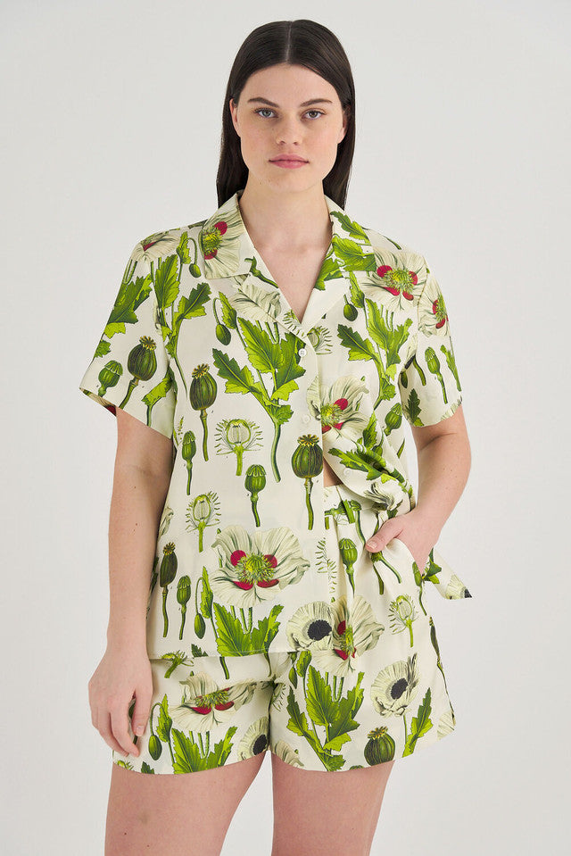 Garden Poppy Print Short