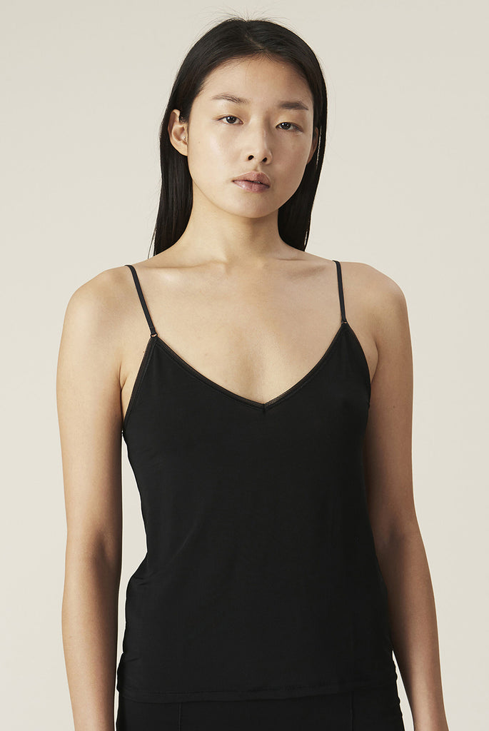 Slip Top Black
