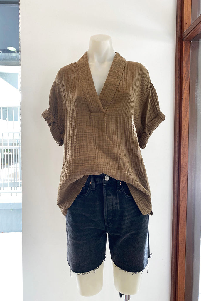 Avery Top Sandalwood