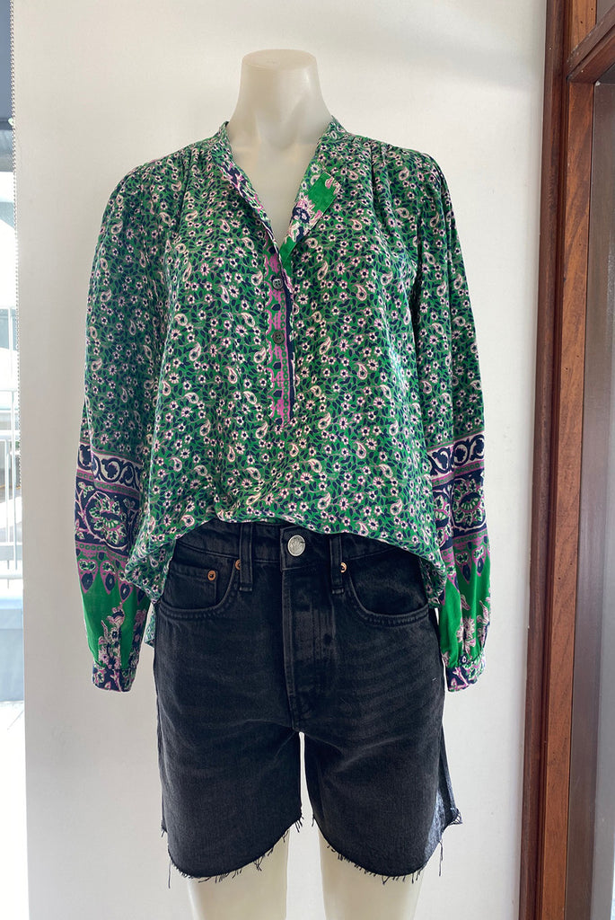 Huntley Top Intro Vert